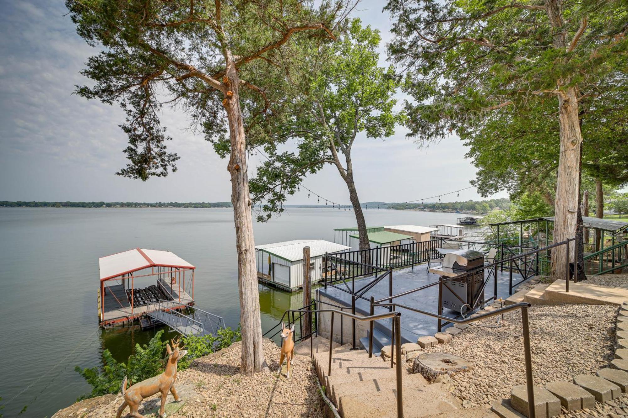 Waterfront Grove Getaway With Private Dock! Vila Exterior foto